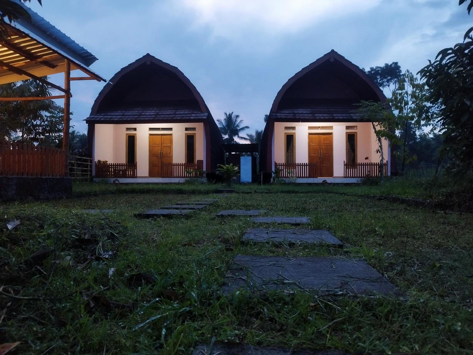 Bale Tetebatu Villa Rum bild